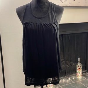 American Eagle: Black tank